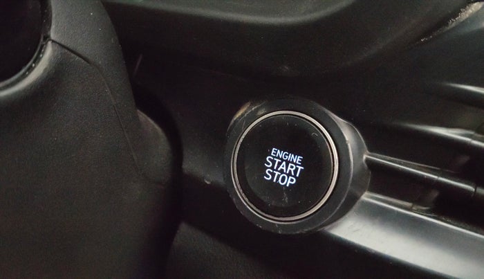 2021 Hyundai NEW I20 ASTA 1.2 AT, Petrol, Automatic, 68,742 km, Keyless Start/ Stop Button