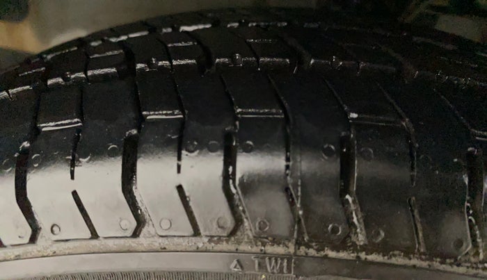 2012 Hyundai i10 SPORTZ 1.2 AT, Petrol, Automatic, 46,412 km, Left Front Tyre Tread