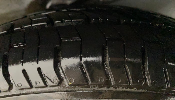 2012 Hyundai i10 SPORTZ 1.2 AT, Petrol, Automatic, 46,412 km, Left Rear Tyre Tread