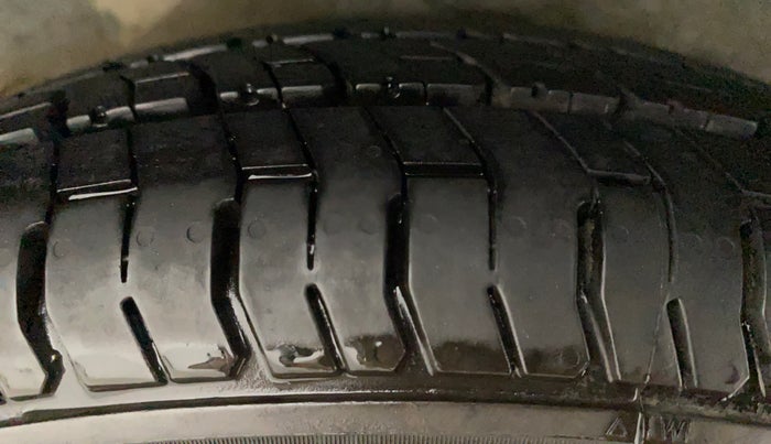 2012 Hyundai i10 SPORTZ 1.2 AT, Petrol, Automatic, 46,412 km, Right Rear Tyre Tread