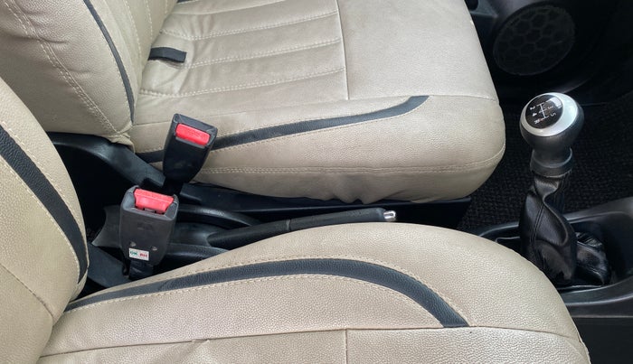 2016 Maruti Wagon R 1.0 VXI, Petrol, Manual, 59,511 km, Gear Lever