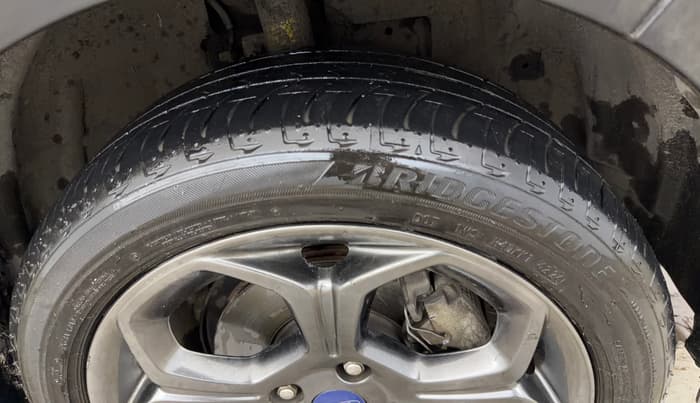 2019 Ford Ecosport TITANIUM 1.0L ECOBOOST SPORTS(SUNROOF), Petrol, Manual, 95,728 km, Right Front Tyre Tread