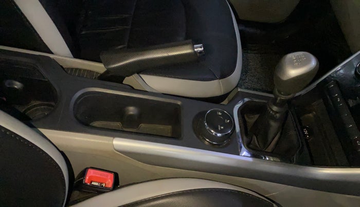 2018 Tata NEXON XT DIESEL, Diesel, Manual, 70,648 km, Gear Lever
