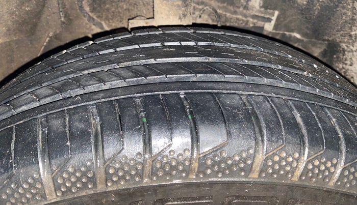 2018 Tata NEXON XT DIESEL, Diesel, Manual, 70,648 km, Right Front Tyre Tread