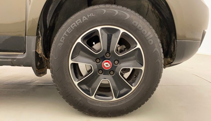 2018 Renault Duster RXS CVT, Petrol, Automatic, 17,139 km, Right Front Wheel