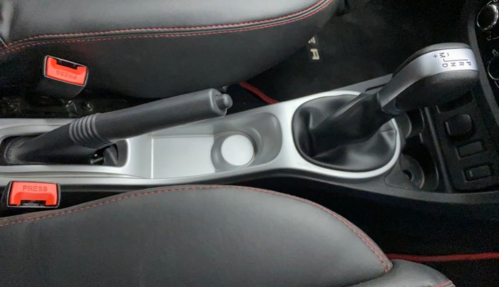 2018 Renault Duster RXS CVT, Petrol, Automatic, 17,139 km, Gear Lever