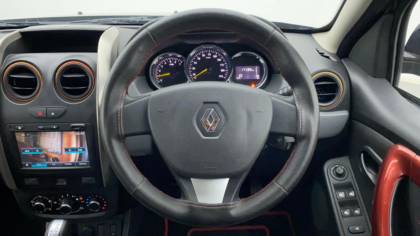 2018 Renault Duster RXS CVT, Petrol, Automatic, 17,139 km, Steering Wheel Close Up