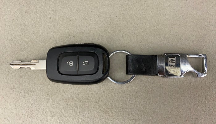 2018 Renault Duster RXS CVT, Petrol, Automatic, 17,139 km, Key Close Up