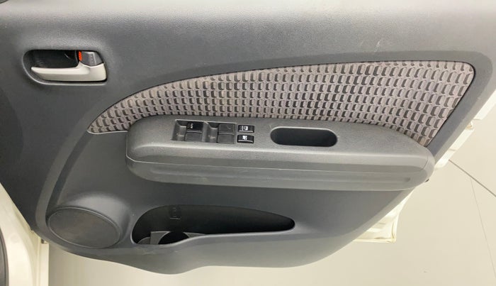 2014 Maruti Ritz VDI, Diesel, Manual, 38,170 km, Driver Side Door Panels Control