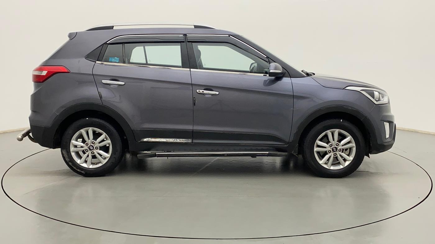 2017 Hyundai Creta SX PLUS 1.6 PETROL, Petrol, Manual, 1,05,384 km, Right Side View