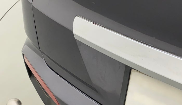 2017 Hyundai Creta SX PLUS 1.6 PETROL, Petrol, Manual, 1,05,384 km, Dicky (Boot door) - Slightly dented