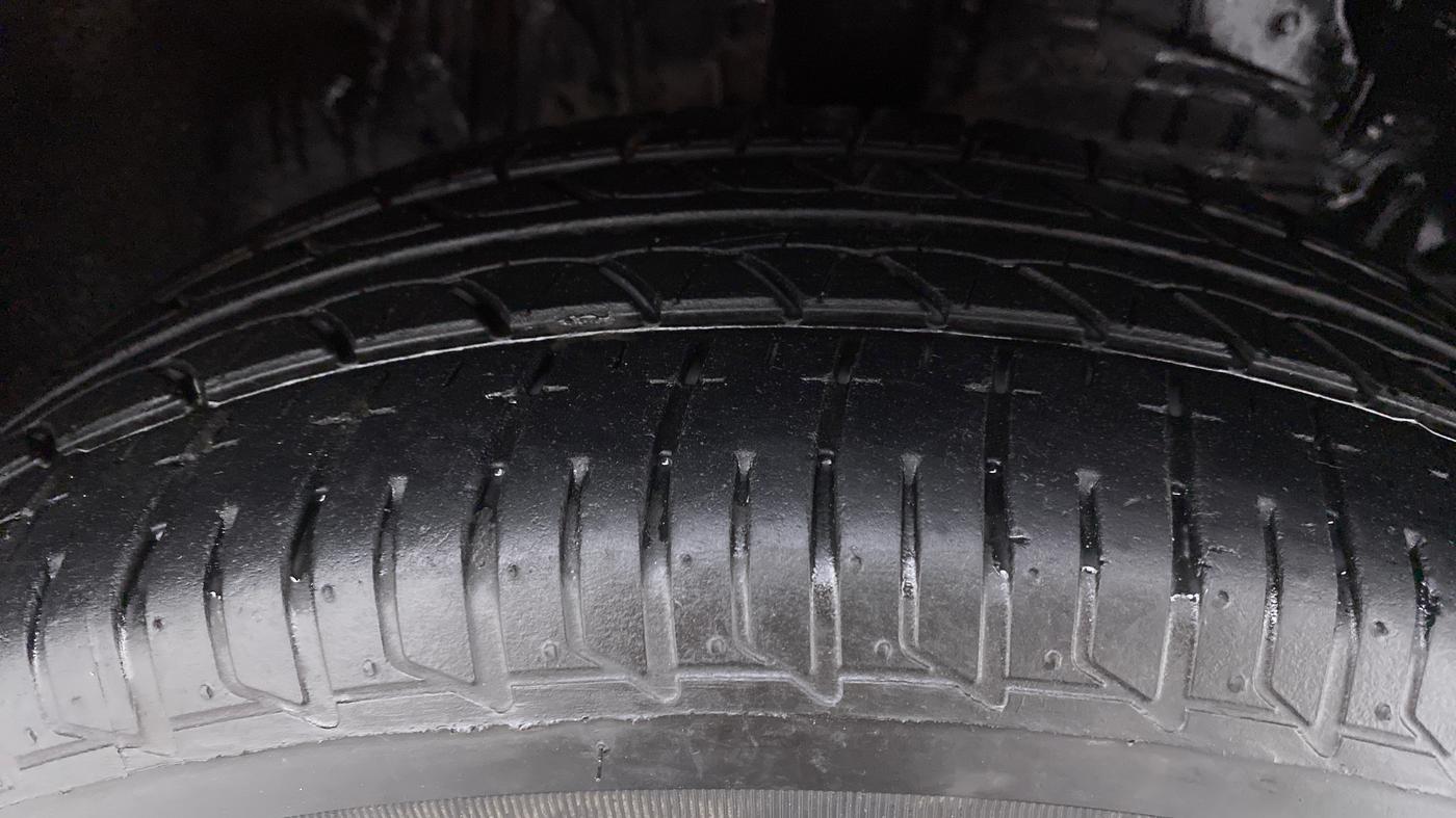 2018 Toyota YARIS VX CVT, Petrol, Automatic, 52,051 km, Right Front Tyre Tread