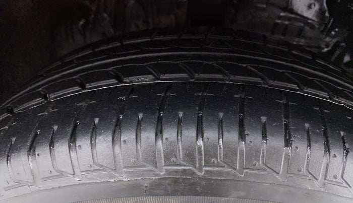 2018 Toyota YARIS VX CVT, Petrol, Automatic, 52,051 km, Right Front Tyre Tread