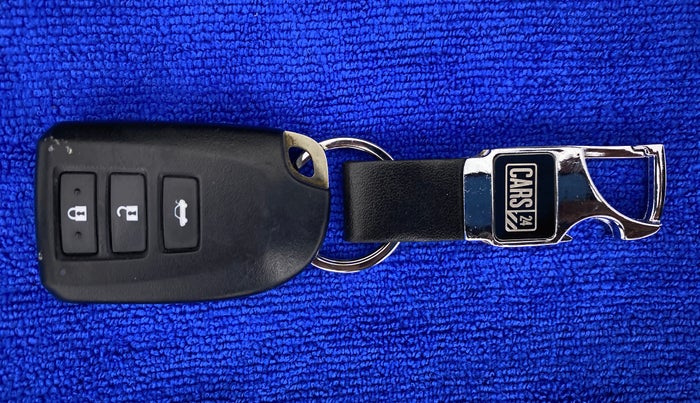 2018 Toyota YARIS VX CVT, Petrol, Automatic, 52,051 km, Key Close Up