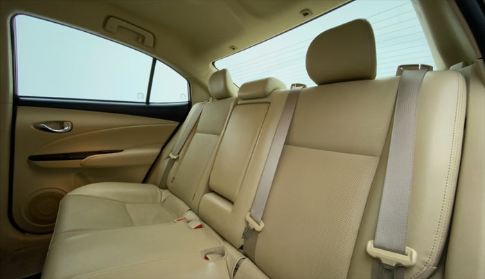 2018 Toyota YARIS VX CVT, Petrol, Automatic, 52,051 km, Right Side Rear Door Cabin