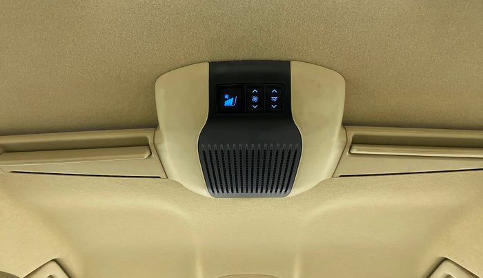 2018 Toyota YARIS VX CVT, Petrol, Automatic, 52,051 km, Rear AC Vents