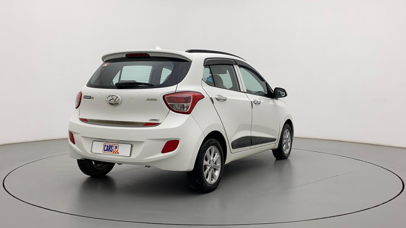 2015 Hyundai Grand i10 ASTA 1.1 CRDI, Diesel, Manual, 1,21,650 km, Right Back Diagonal