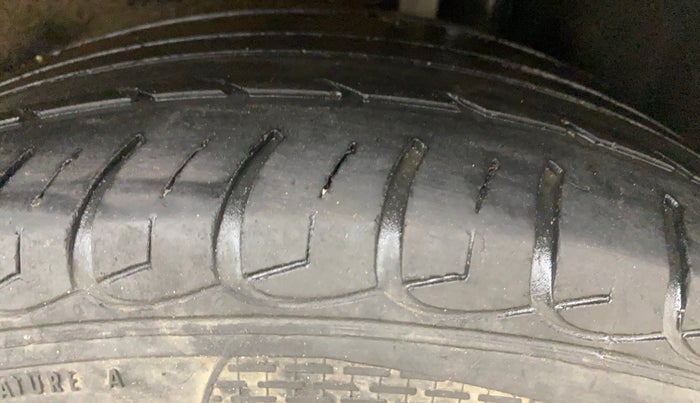 2019 Ford Ecosport TITANIUM 1.0L ECOBOOST SPORTS(SUNROOF), Petrol, Manual, 47,737 km, Left Rear Tyre Tread