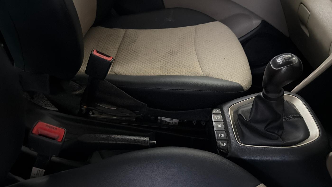 2021 Hyundai NEW SANTRO SPORTZ EXECUTIVE MT CNG, CNG, Manual, 1,12,799 km, Gear Lever