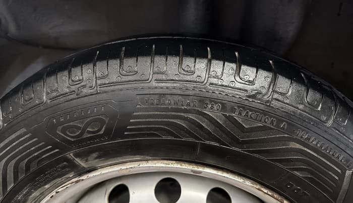 2021 Hyundai NEW SANTRO SPORTZ EXECUTIVE MT CNG, CNG, Manual, 1,12,799 km, Left Rear Tyre Tread