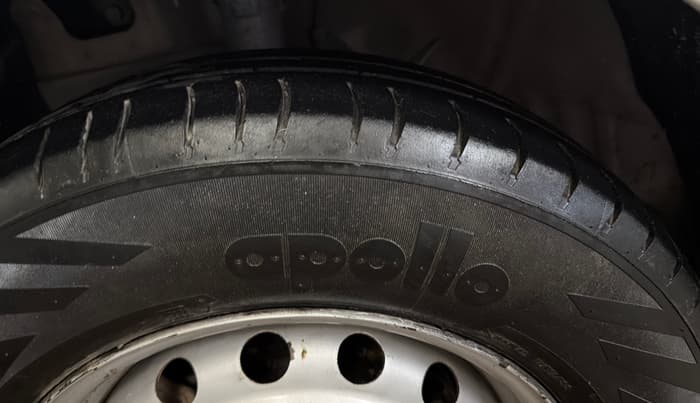 2021 Hyundai NEW SANTRO SPORTZ EXECUTIVE MT CNG, CNG, Manual, 1,12,799 km, Left Front Tyre Tread
