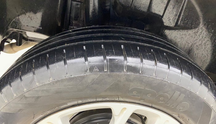 2021 Maruti Swift ZXI, Petrol, Manual, 63,314 km, Right Rear Tyre Tread