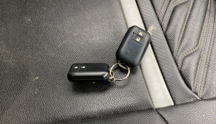 2021 Maruti Swift ZXI, Petrol, Manual, 63,314 km, Key Close Up