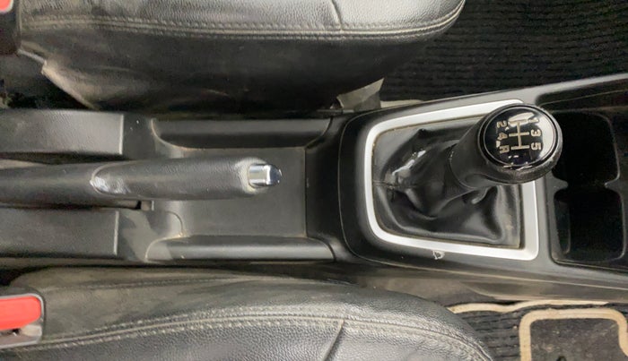 2021 Maruti Swift ZXI, Petrol, Manual, 63,314 km, Gear Lever