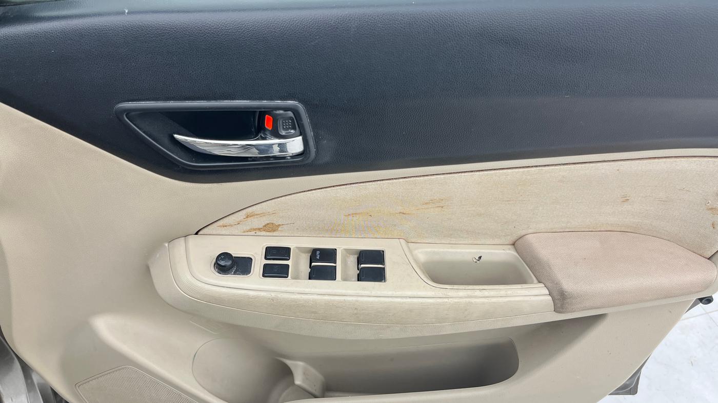 2017 Maruti Dzire VXI, Petrol, Manual, 44,922 km, Driver Side Door Panels Control