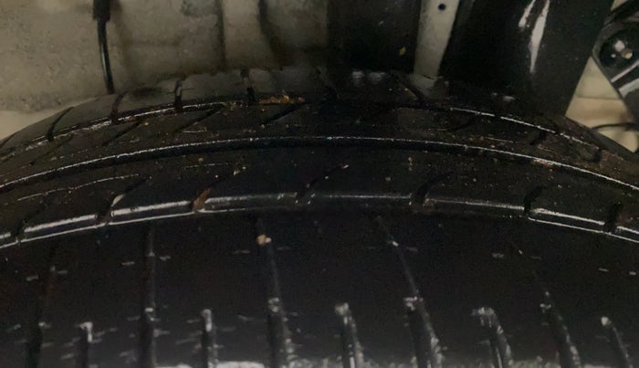 2018 Hyundai Elite i20 ASTA 1.2, Petrol, Manual, 22,042 km, Left Rear Tyre Tread