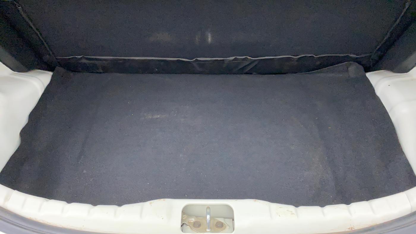 2018 Hyundai Eon MAGNA PLUS, Petrol, Manual, 9,154 km, Boot Inside
