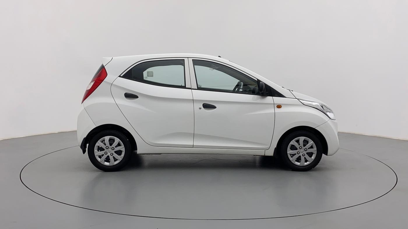 2018 Hyundai Eon MAGNA PLUS, Petrol, Manual, 9,154 km, Right Side View