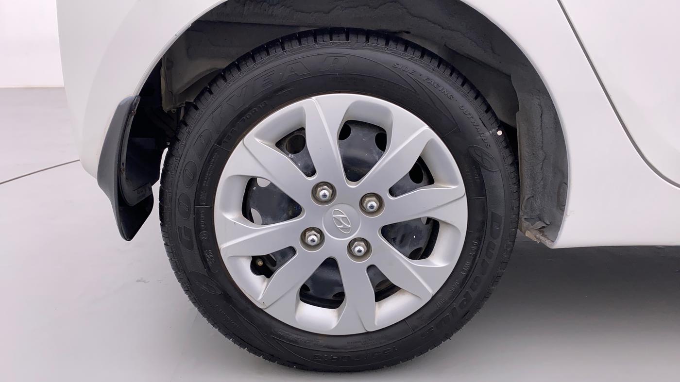 2018 Hyundai Eon MAGNA PLUS, Petrol, Manual, 9,154 km, Right Rear Wheel
