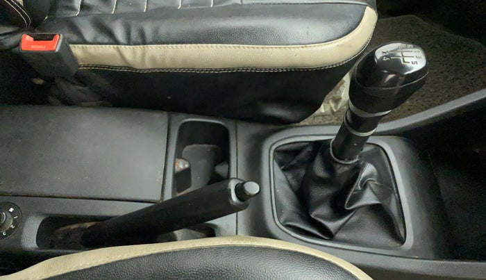 2019 Renault TRIBER 1.0 RXL PETROL, Petrol, Manual, 27,335 km, Gear Lever