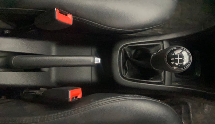 2013 Maruti Swift VXI, Petrol, Manual, 53,007 km, Gear Lever