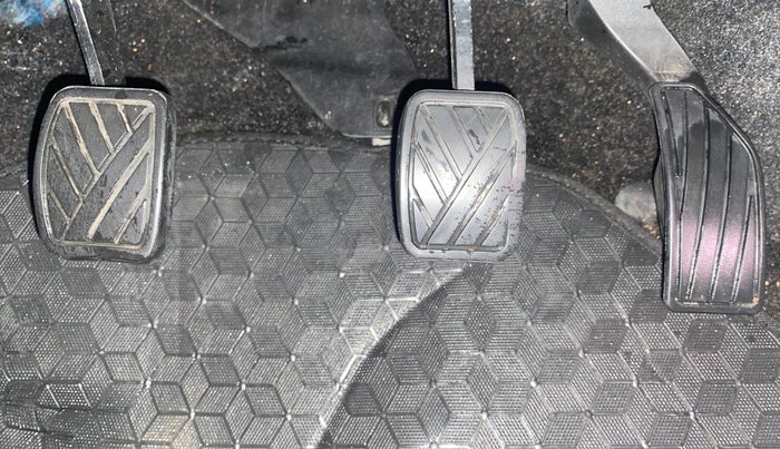 2013 Maruti Swift VXI, Petrol, Manual, 53,007 km, Pedals