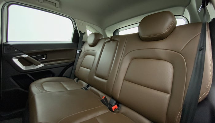2019 Tata Harrier XZ 2.0L Kryotec, Diesel, Manual, 57,856 km, Right Side Rear Door Cabin