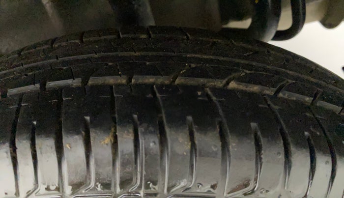 2018 Tata Tiago XE PETROL, Petrol, Manual, 40,330 km, Left Rear Tyre Tread