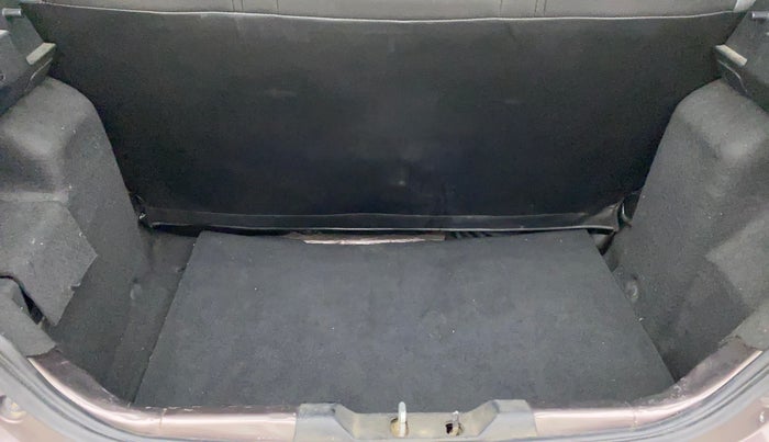 2018 Tata Tiago XE PETROL, Petrol, Manual, 40,330 km, Dicky (Boot door) - Parcel tray missing