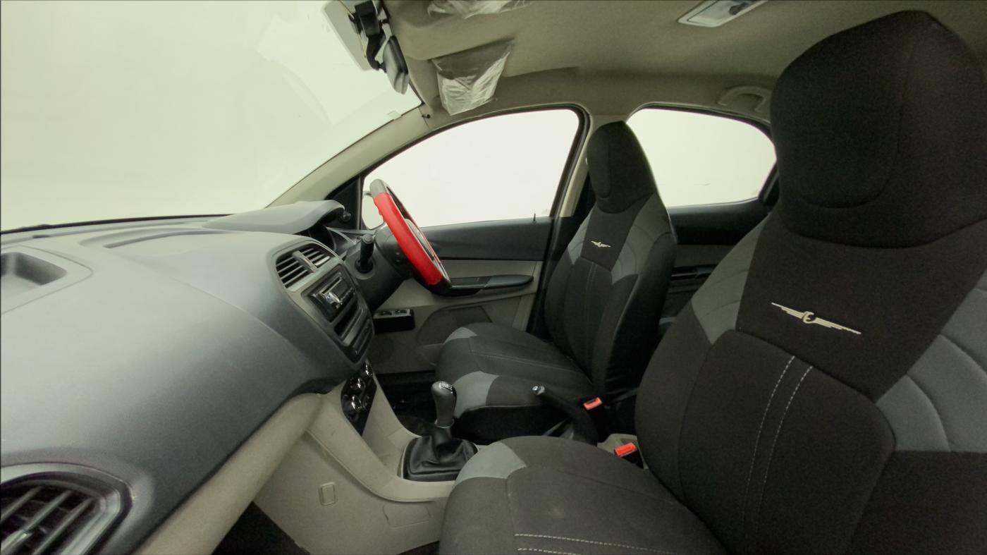 2018 Tata Tiago XE PETROL, Petrol, Manual, 40,330 km, Right Side Front Door Cabin