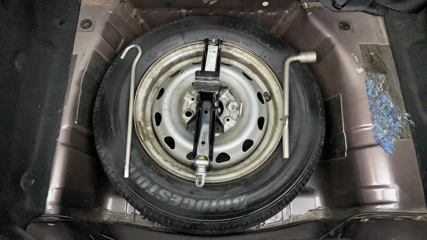 2018 Tata Tiago XE PETROL, Petrol, Manual, 40,330 km, Spare Tyre