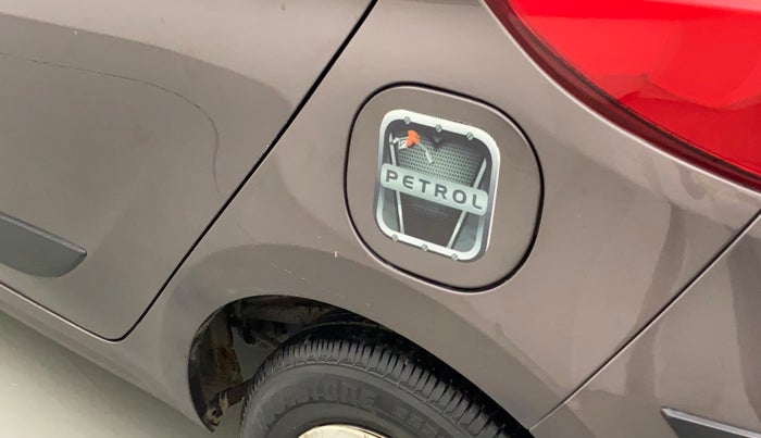 2018 Tata Tiago XE PETROL, Petrol, Manual, 40,330 km, Left quarter panel - Slightly dented