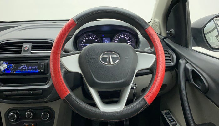 2018 Tata Tiago XE PETROL, Petrol, Manual, 40,330 km, Steering Wheel Close Up