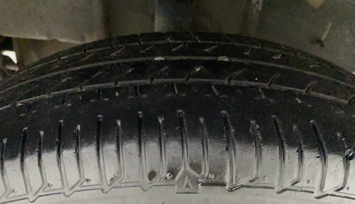 2018 Tata Tiago XE PETROL, Petrol, Manual, 40,330 km, Right Rear Tyre Tread
