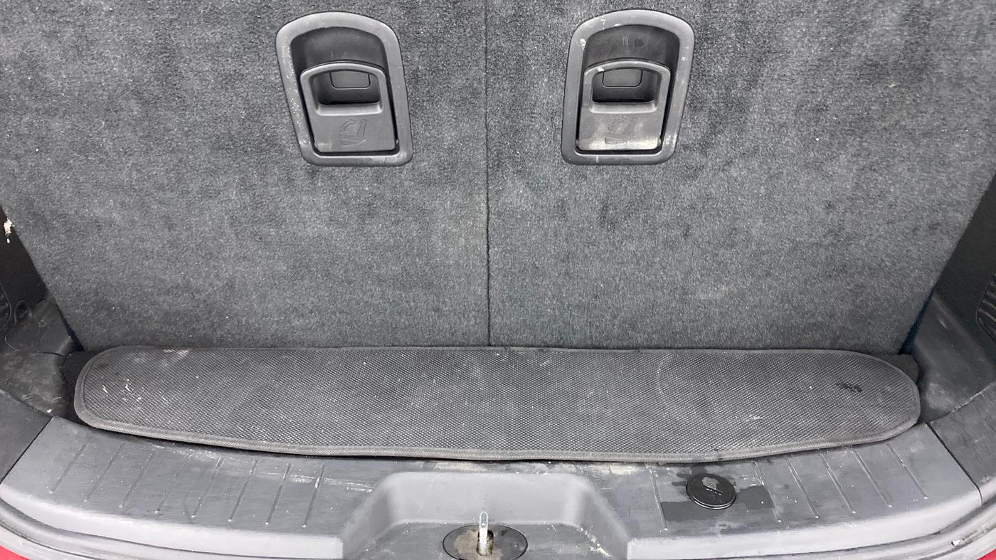 2021 Mahindra XUV500 W9, Diesel, Manual, 21,304 km, Boot Inside