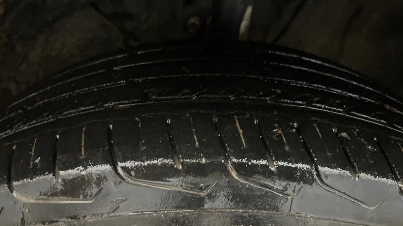 2023 Maruti FRONX DELTA PLUS 1.2L AGS, Petrol, Automatic, 41,035 km, Left Front Tyre Tread