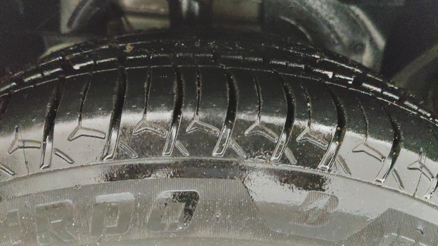 2018 Ford Figo Aspire TREND 1.2 PETROL, Petrol, Manual, 53,270 km, Right Front Tyre Tread