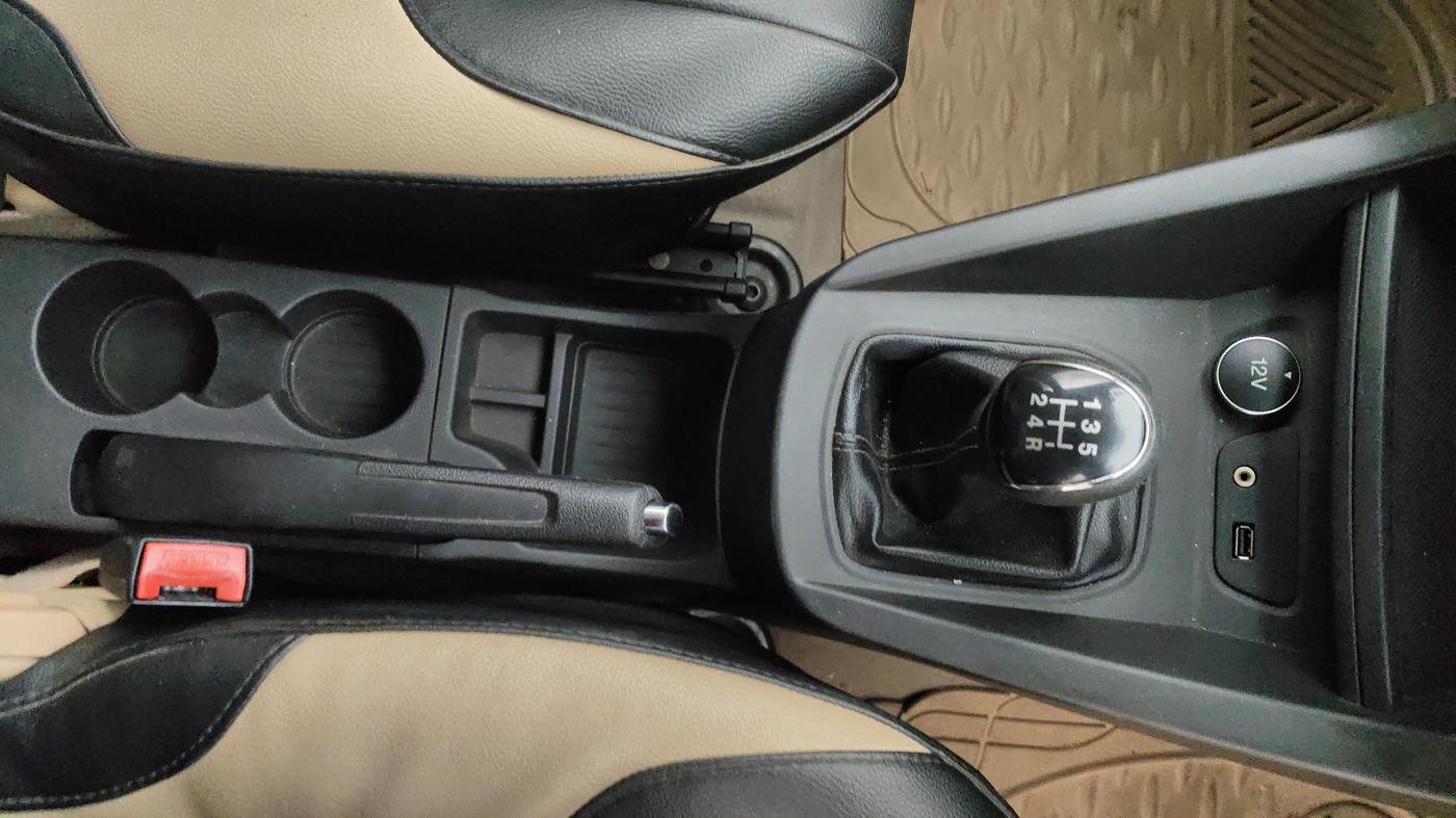 2018 Ford Figo Aspire TREND 1.2 PETROL, Petrol, Manual, 53,270 km, Gear Lever