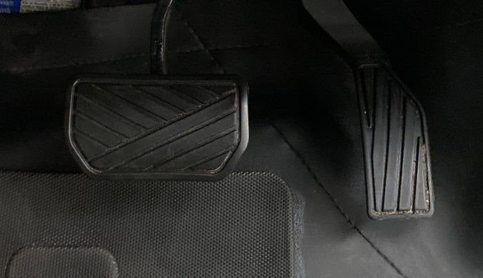 2019 Maruti Vitara Brezza ZDI + AMT, Diesel, Automatic, 55,225 km, Pedals