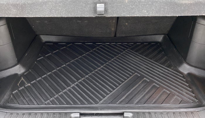 2019 Maruti Vitara Brezza ZDI + AMT, Diesel, Automatic, 55,225 km, Boot Inside